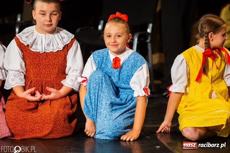 Zdjęcie w galerii na portalu naszraciborz.pl: Jubileuszowy koncert z okazji 65-lecia ZPiT Strzecha wiadomości z regionu