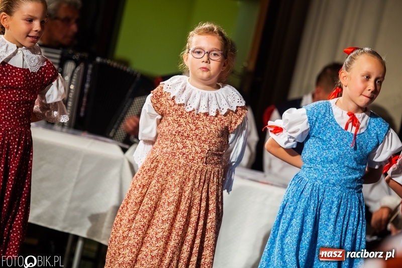 Zdjęcie w galerii na portalu naszraciborz.pl: Jubileuszowy koncert z okazji 65-lecia ZPiT Strzecha wiadomości z regionu