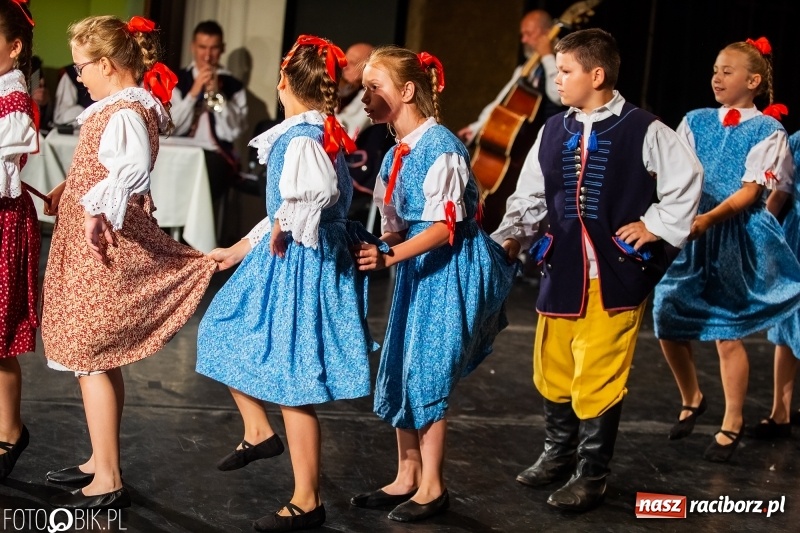 Zdjęcie w galerii na portalu naszraciborz.pl: Jubileuszowy koncert z okazji 65-lecia ZPiT Strzecha wiadomości z regionu