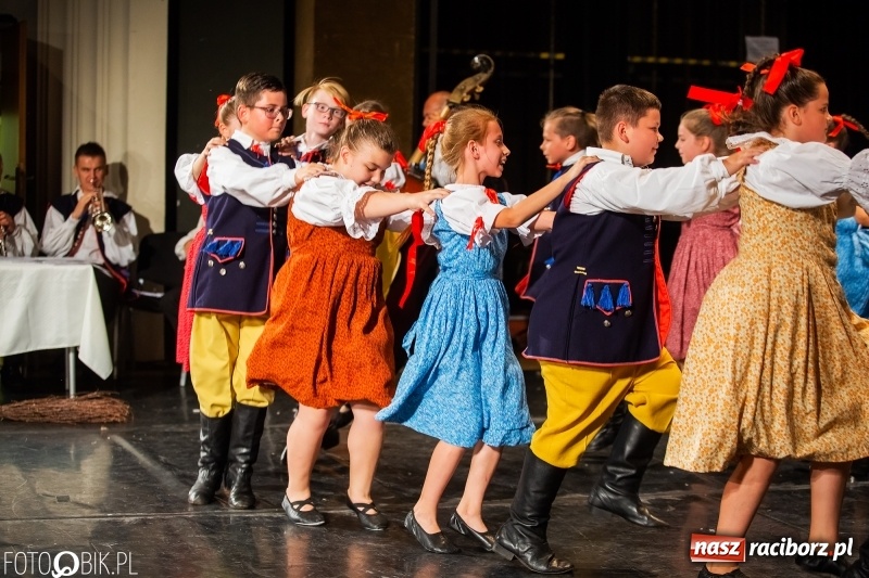 Zdjęcie w galerii na portalu naszraciborz.pl: Jubileuszowy koncert z okazji 65-lecia ZPiT Strzecha wiadomości z regionu