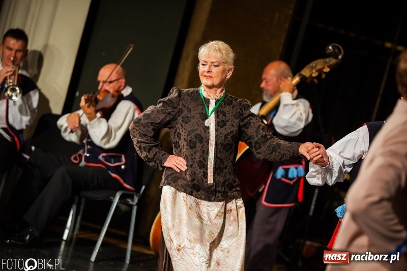 Zdjęcie w galerii na portalu naszraciborz.pl: Jubileuszowy koncert z okazji 65-lecia ZPiT Strzecha wiadomości z regionu