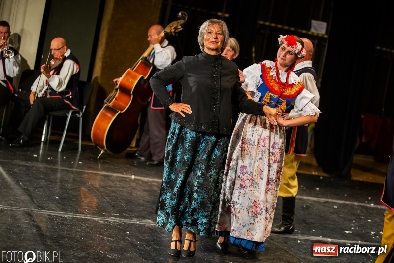 Zdjęcie w galerii na portalu naszraciborz.pl: Jubileuszowy koncert z okazji 65-lecia ZPiT Strzecha wiadomości z regionu