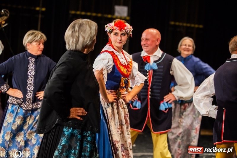 Zdjęcie w galerii na portalu naszraciborz.pl: Jubileuszowy koncert z okazji 65-lecia ZPiT Strzecha wiadomości z regionu