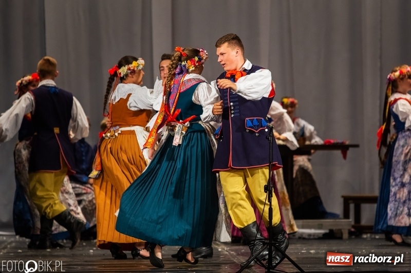 Zdjęcie w galerii na portalu naszraciborz.pl: Jubileuszowy koncert z okazji 65-lecia ZPiT Strzecha wiadomości z regionu