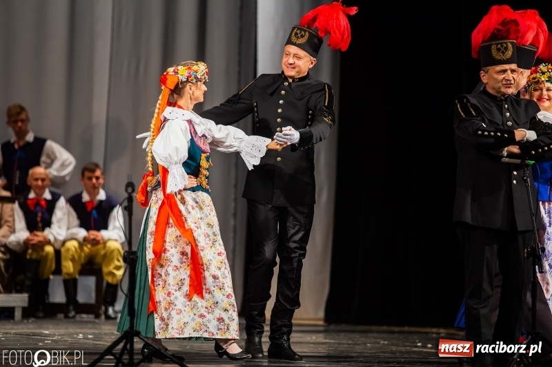 Zdjęcie w galerii na portalu naszraciborz.pl: Jubileuszowy koncert z okazji 65-lecia ZPiT Strzecha wiadomości z regionu