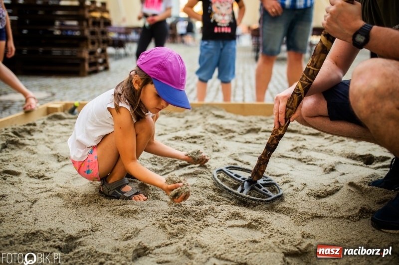 Zdjęcie w galerii na portalu naszraciborz.pl: VIII Zamkowa Noc z Duchami na Zamku Piastowskim  wiadomości z regionu