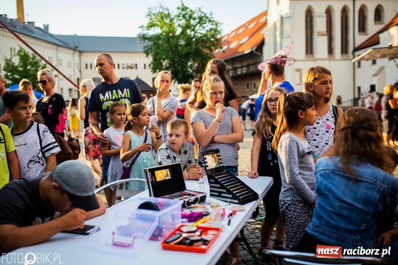 Zdjęcie w galerii na portalu naszraciborz.pl: VIII Zamkowa Noc z Duchami na Zamku Piastowskim  wiadomości z regionu