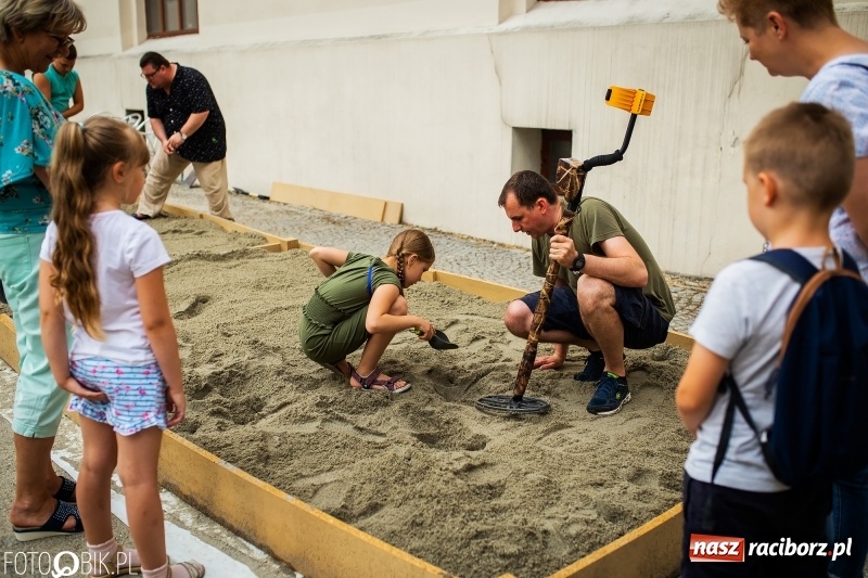 Zdjęcie w galerii na portalu naszraciborz.pl: VIII Zamkowa Noc z Duchami na Zamku Piastowskim  wiadomości z regionu