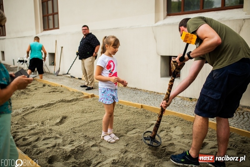 Zdjęcie w galerii na portalu naszraciborz.pl: VIII Zamkowa Noc z Duchami na Zamku Piastowskim  wiadomości z regionu