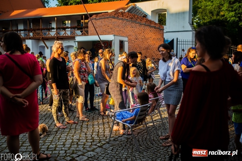 Zdjęcie w galerii na portalu naszraciborz.pl: VIII Zamkowa Noc z Duchami na Zamku Piastowskim  wiadomości z regionu