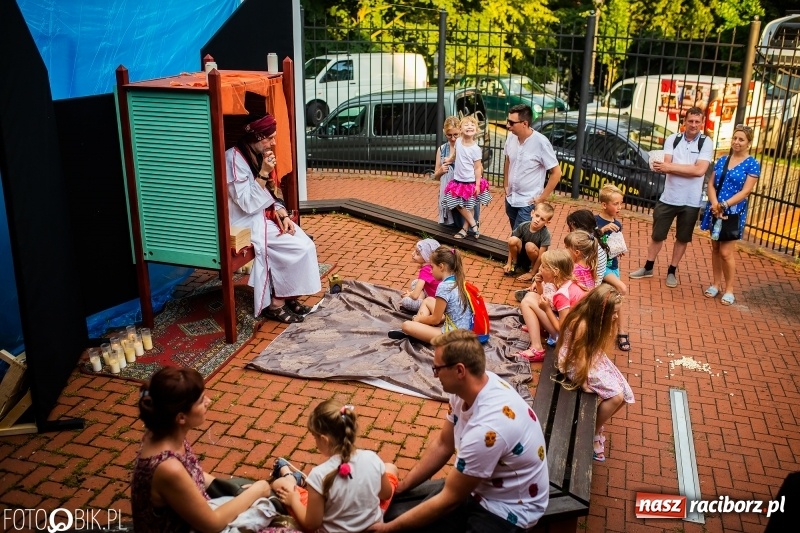 Zdjęcie w galerii na portalu naszraciborz.pl: VIII Zamkowa Noc z Duchami na Zamku Piastowskim  wiadomości z regionu