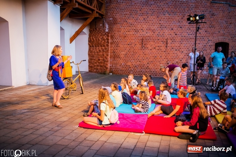 Zdjęcie w galerii na portalu naszraciborz.pl: VIII Zamkowa Noc z Duchami na Zamku Piastowskim  wiadomości z regionu