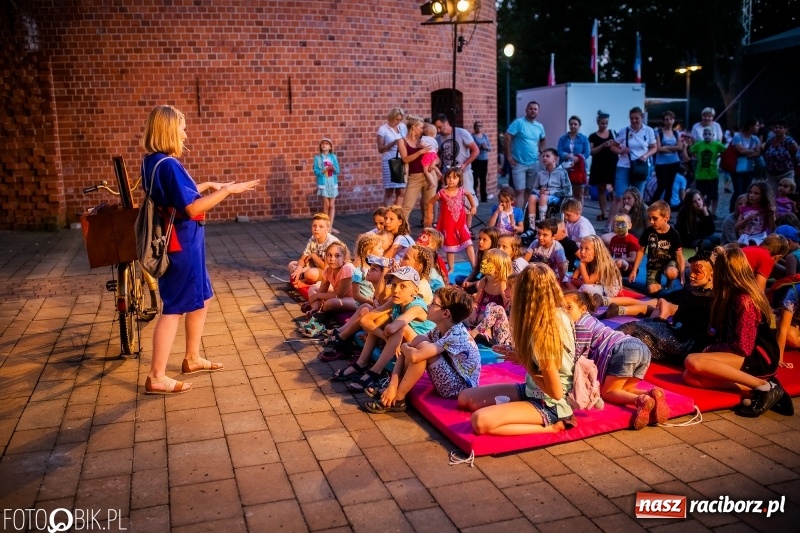 Zdjęcie w galerii na portalu naszraciborz.pl: VIII Zamkowa Noc z Duchami na Zamku Piastowskim  wiadomości z regionu