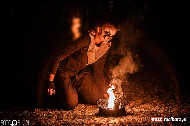 Zdjęcie w galerii na portalu naszraciborz.pl: VIII Zamkowa Noc z Duchami na Zamku Piastowskim  wiadomości z regionu