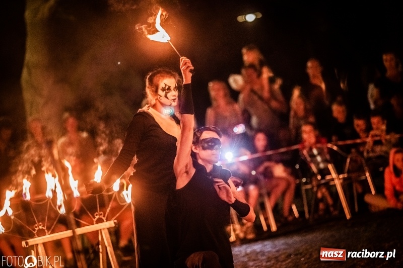 Zdjęcie w galerii na portalu naszraciborz.pl: VIII Zamkowa Noc z Duchami na Zamku Piastowskim  wiadomości z regionu