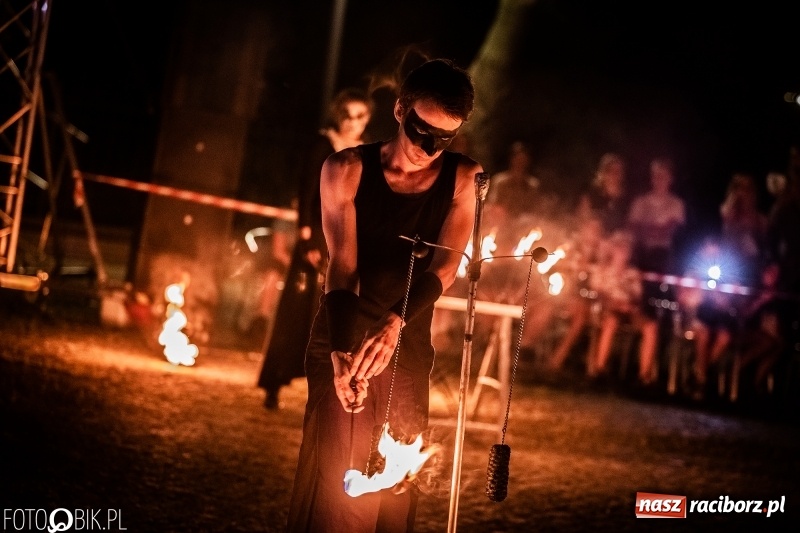 Zdjęcie w galerii na portalu naszraciborz.pl: VIII Zamkowa Noc z Duchami na Zamku Piastowskim  wiadomości z regionu