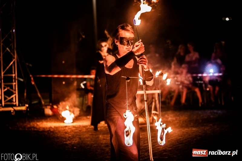 Zdjęcie w galerii na portalu naszraciborz.pl: VIII Zamkowa Noc z Duchami na Zamku Piastowskim  wiadomości z regionu