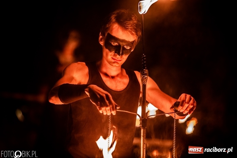 Zdjęcie w galerii na portalu naszraciborz.pl: VIII Zamkowa Noc z Duchami na Zamku Piastowskim  wiadomości z regionu