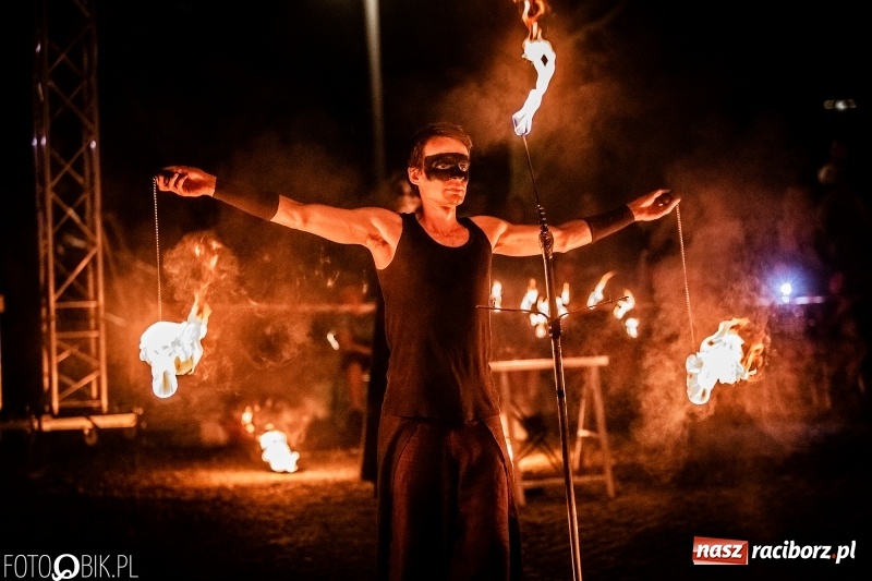 Zdjęcie w galerii na portalu naszraciborz.pl: VIII Zamkowa Noc z Duchami na Zamku Piastowskim  wiadomości z regionu