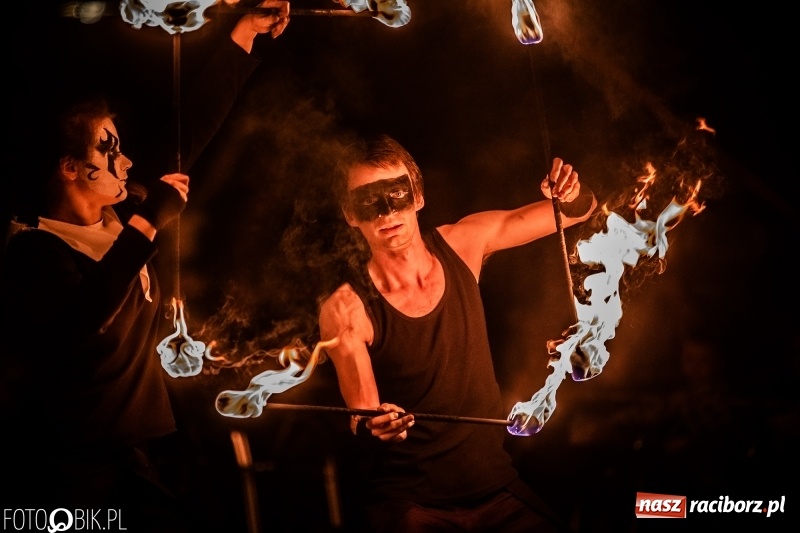 Zdjęcie w galerii na portalu naszraciborz.pl: VIII Zamkowa Noc z Duchami na Zamku Piastowskim  wiadomości z regionu