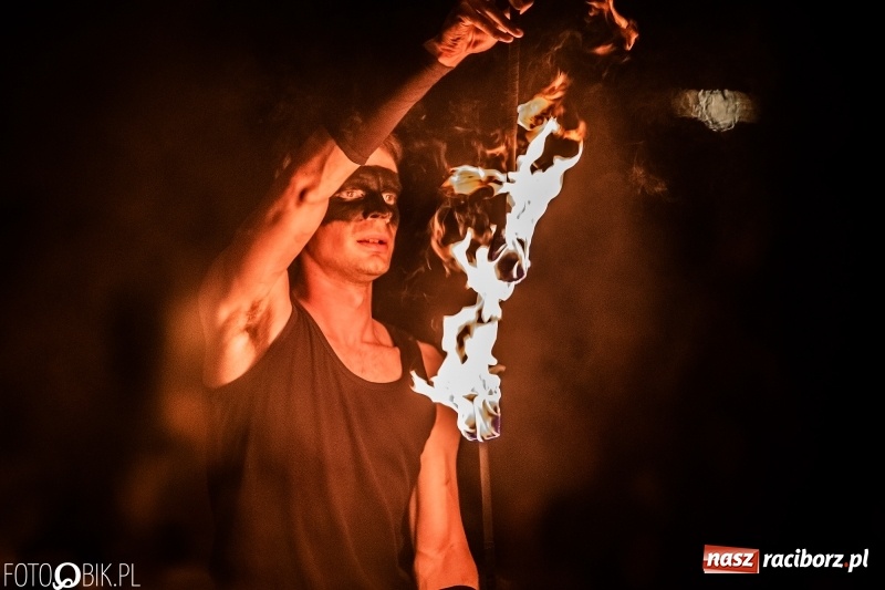 Zdjęcie w galerii na portalu naszraciborz.pl: VIII Zamkowa Noc z Duchami na Zamku Piastowskim  wiadomości z regionu