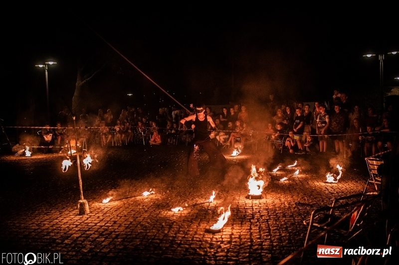 Zdjęcie w galerii na portalu naszraciborz.pl: VIII Zamkowa Noc z Duchami na Zamku Piastowskim  wiadomości z regionu
