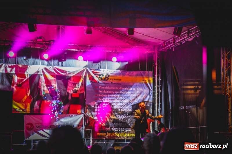 Zdjęcie w galerii na portalu naszraciborz.pl: Aquabrax Szymocice falował w rytmach disco polo [FOTO i WIDEO] wiadomości z regionu