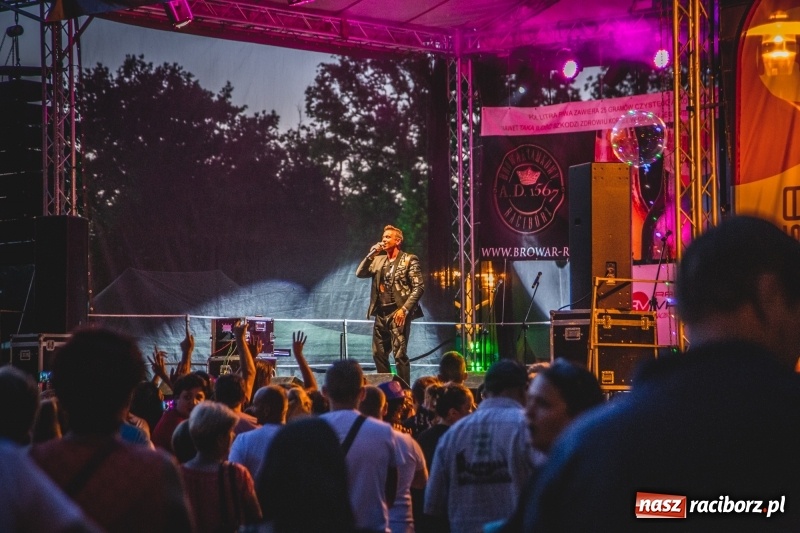 Zdjęcie w galerii na portalu naszraciborz.pl: Aquabrax Szymocice falował w rytmach disco polo [FOTO i WIDEO] wiadomości z regionu