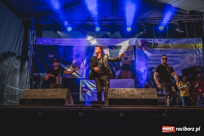 Zdjęcie w galerii na portalu naszraciborz.pl: Aquabrax Szymocice falował w rytmach disco polo [FOTO i WIDEO] wiadomości z regionu