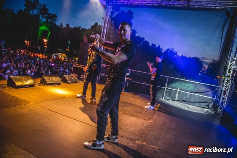 Zdjęcie w galerii na portalu naszraciborz.pl: Aquabrax Szymocice falował w rytmach disco polo [FOTO i WIDEO] wiadomości z regionu