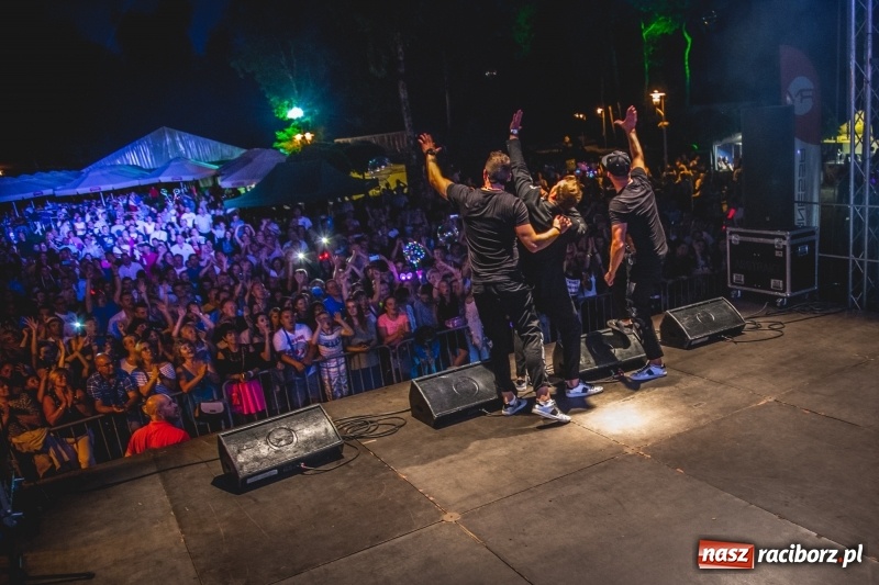 Zdjęcie w galerii na portalu naszraciborz.pl: Aquabrax Szymocice falował w rytmach disco polo [FOTO i WIDEO] wiadomości z regionu