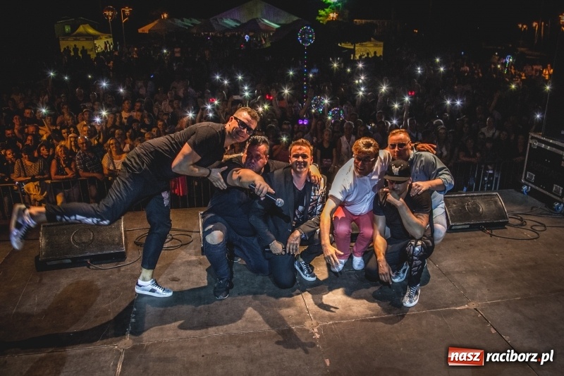 Zdjęcie w galerii na portalu naszraciborz.pl: Aquabrax Szymocice falował w rytmach disco polo [FOTO i WIDEO] wiadomości z regionu