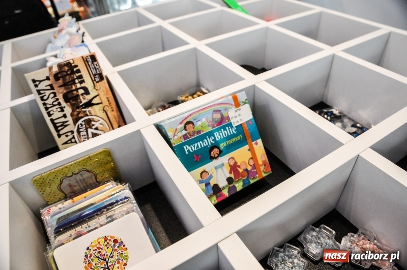 Zdjęcie w galerii na portalu naszraciborz.pl: Nie samym chlebem żyje człowiek. Eko-Okna otworzyły w Raciborzu księgarnio-kawiarnię [FOTO i WIDEO] wiadomości z regionu