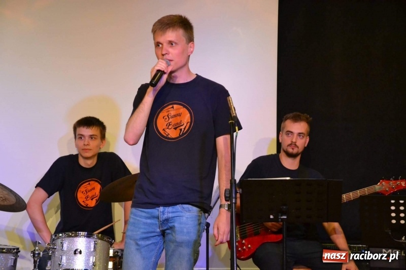 Zdjęcie w galerii na portalu naszraciborz.pl: Muzyczne zakończenie roku szkolnego na Zamku Piastowskim wiadomości z regionu