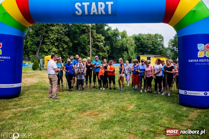 Zdjęcie w galerii na portalu naszraciborz.pl: Rozpoczęcie sezonu Nordic Walking w Tworkowie wiadomości z regionu