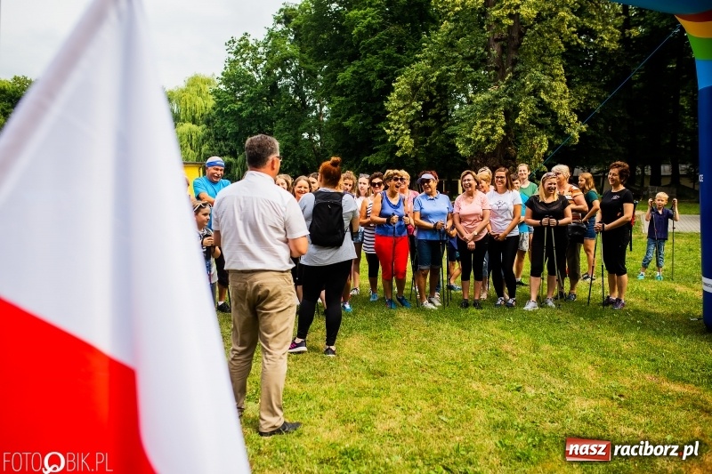 Zdjęcie w galerii na portalu naszraciborz.pl: Rozpoczęcie sezonu Nordic Walking w Tworkowie wiadomości z regionu
