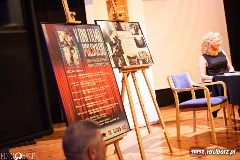Zdjęcie w galerii na portalu naszraciborz.pl: Spotkanie z Krzysztofem Zanussim i Barbarą Gruszką-Zych w DK Strzecha wiadomości z regionu