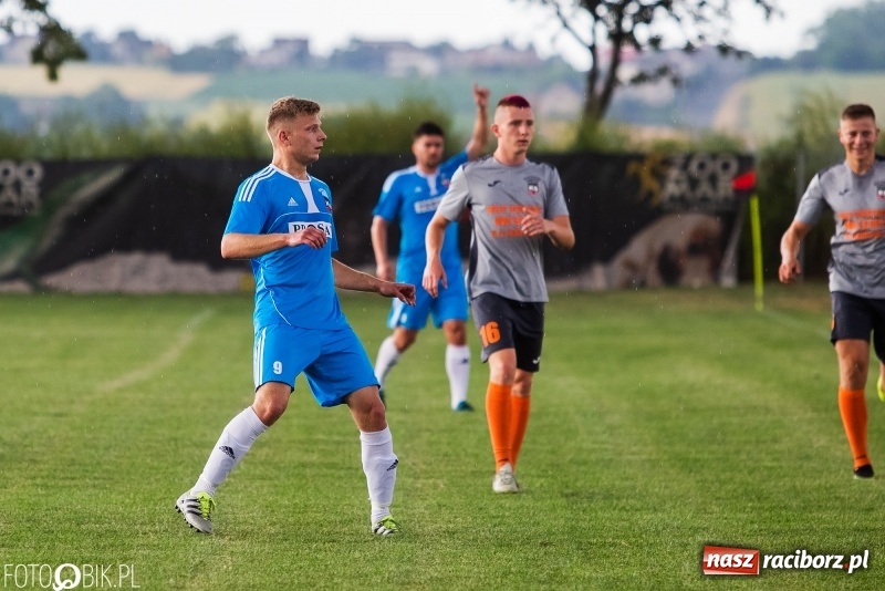 Zdjęcie w galerii na portalu naszraciborz.pl: Jacek Trzeciak & Przyjaciele rozbili Naprzód Borucin wiadomości z regionu