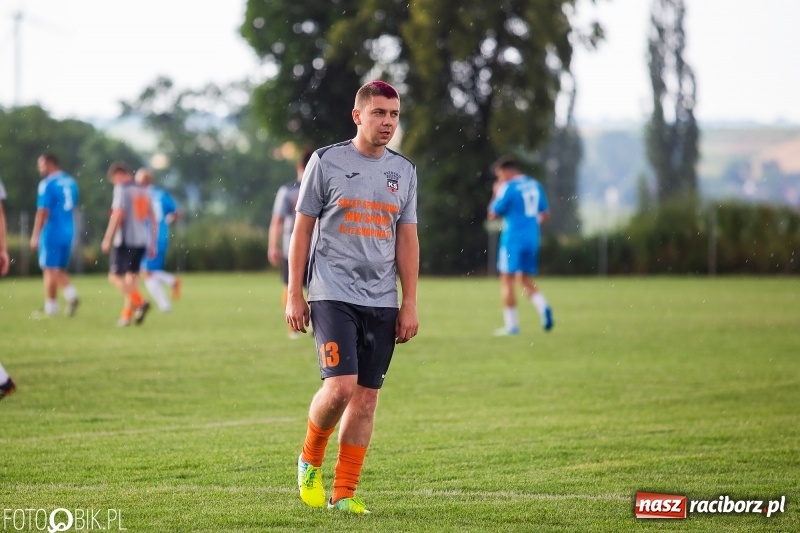 Zdjęcie w galerii na portalu naszraciborz.pl: Jacek Trzeciak & Przyjaciele rozbili Naprzód Borucin wiadomości z regionu