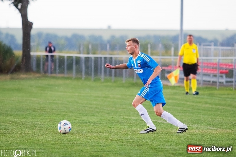 Zdjęcie w galerii na portalu naszraciborz.pl: Jacek Trzeciak & Przyjaciele rozbili Naprzód Borucin wiadomości z regionu