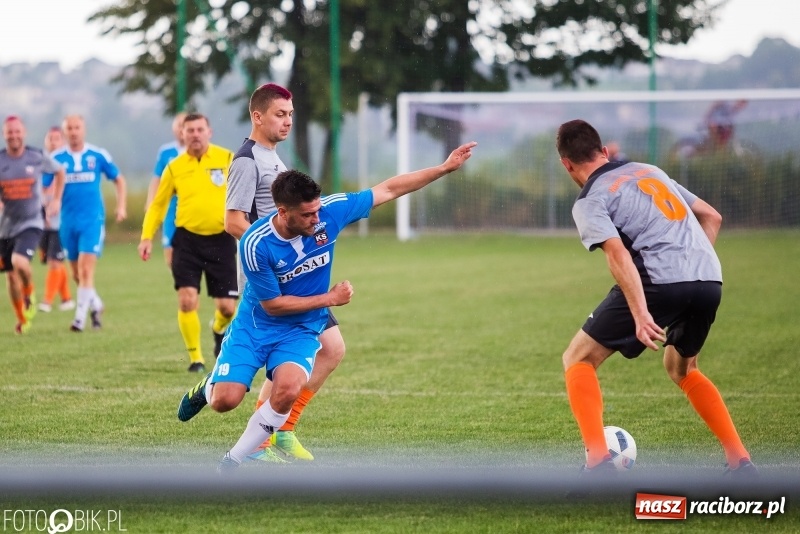 Zdjęcie w galerii na portalu naszraciborz.pl: Jacek Trzeciak & Przyjaciele rozbili Naprzód Borucin wiadomości z regionu