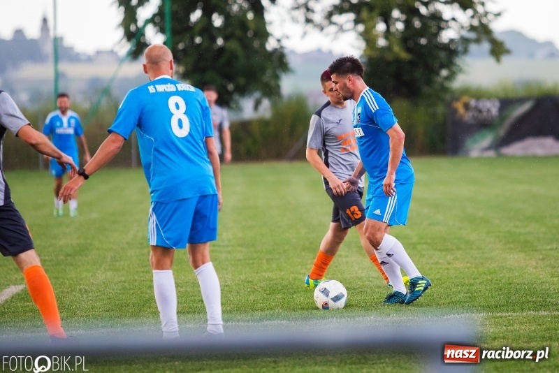 Zdjęcie w galerii na portalu naszraciborz.pl: Jacek Trzeciak & Przyjaciele rozbili Naprzód Borucin wiadomości z regionu