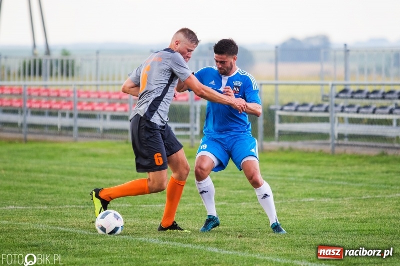 Zdjęcie w galerii na portalu naszraciborz.pl: Jacek Trzeciak & Przyjaciele rozbili Naprzód Borucin wiadomości z regionu