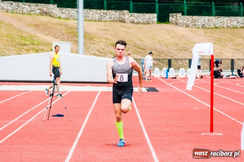 Zdjęcie w galerii na portalu naszraciborz.pl: Generalny sprawdzian przez Mistrzostwami Polski. Mityng lekkoatletyczny na raciborskim stadionie [FOTO] wiadomości z regionu