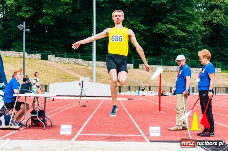 Zdjęcie w galerii na portalu naszraciborz.pl: Generalny sprawdzian przez Mistrzostwami Polski. Mityng lekkoatletyczny na raciborskim stadionie [FOTO] wiadomości z regionu
