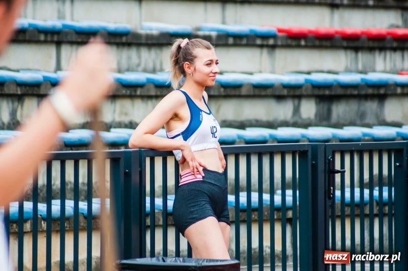 Zdjęcie w galerii na portalu naszraciborz.pl: Generalny sprawdzian przez Mistrzostwami Polski. Mityng lekkoatletyczny na raciborskim stadionie [FOTO] wiadomości z regionu