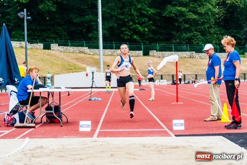 Zdjęcie w galerii na portalu naszraciborz.pl: Generalny sprawdzian przez Mistrzostwami Polski. Mityng lekkoatletyczny na raciborskim stadionie [FOTO] wiadomości z regionu
