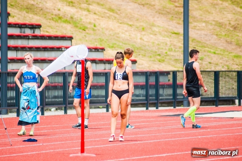Zdjęcie w galerii na portalu naszraciborz.pl: Generalny sprawdzian przez Mistrzostwami Polski. Mityng lekkoatletyczny na raciborskim stadionie [FOTO] wiadomości z regionu