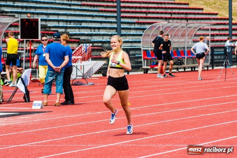 Zdjęcie w galerii na portalu naszraciborz.pl: Generalny sprawdzian przez Mistrzostwami Polski. Mityng lekkoatletyczny na raciborskim stadionie [FOTO] wiadomości z regionu