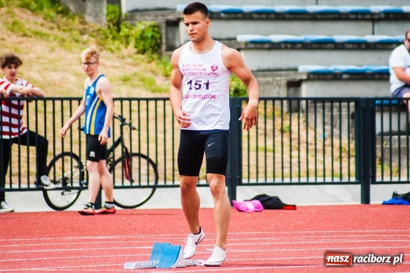 Zdjęcie w galerii na portalu naszraciborz.pl: Generalny sprawdzian przez Mistrzostwami Polski. Mityng lekkoatletyczny na raciborskim stadionie [FOTO] wiadomości z regionu
